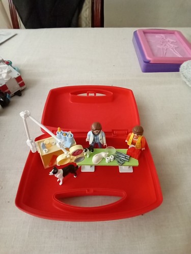 Playmobil red carrying case - carrying,