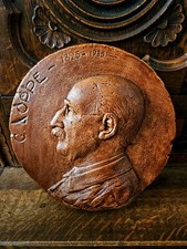 Portrait Médaillon en Plâtre