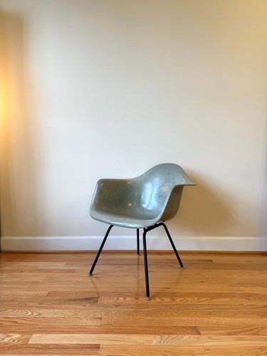 Eames molded fiberglass - eames,