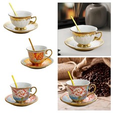 Tasse à café et soucoupe en