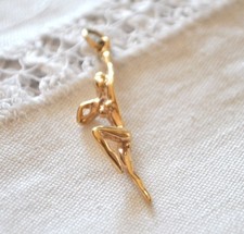 JOURDAN Pendentif Bijou vintage DANSEUSE femme nue en métal doré