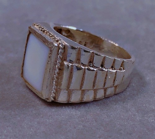 Ancienne bague chevalière