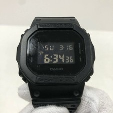 Montre classique numérique