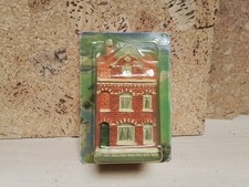 EDITION ATLAS. MAQUETTE MAISON DE VILLE EN BRIQUES ROUGE. 5X3,5X8CM