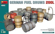 German Fuel Drums 200l 1:48 Plastique Model Kit Miniart