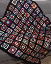 Couverture plaid multicolore granny carres en laine au crochet fait main