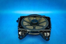 Audi A8 4H woofer arrière