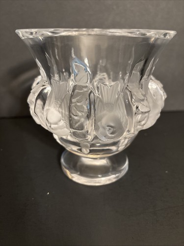 Signed lalique dampierre - signed,