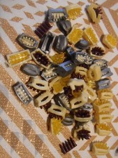 DINKY TOYS LOT casiers