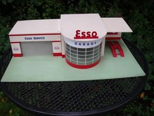 GARAGE ESSO  JOUETS  DEPREUX  1958  VROOM  NOREV  DINKY  NIL  MGF  CHARLYS 