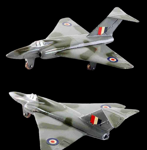 Avion dinky toys - dinky,