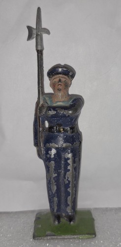 Figurine ancienne soldat garde