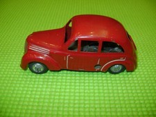 CIJ 5/39 RENAULT JUVAQUATRE MECANIQUE EN TOLE-JOUET ANCIEN