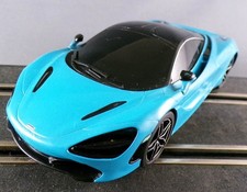 Scalextric C1380 - MCLaren 720S Bleue Analogique sans Boite 1/32