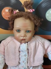 BEBE POUPÉE REBORN TRES REALISTE PAR WALTRAUD HANL 