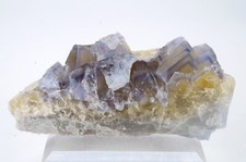 FLUORITE La barre, Puy de dôme, France /8.5x4x3cm 110g