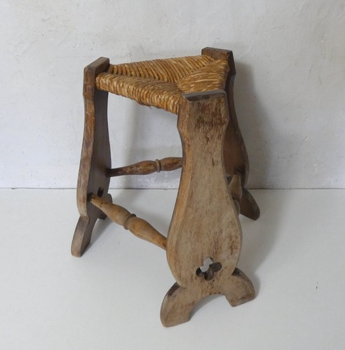 Ancien tabouret tripode - ancien,