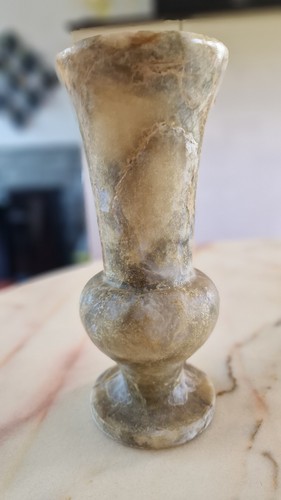 Vase décoratif pierre