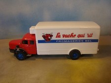 1/43 CAMION BERLIET FOURGON