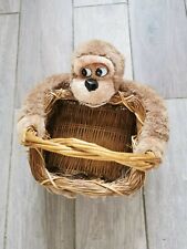 Panier carré avec la peluche