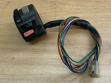 UN COMMODO COMMANDE GAUCHE