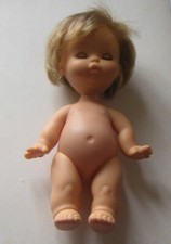 poupée garçon FAMOSA 22 cm