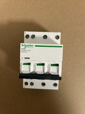 disjoncteur schneider Acti9