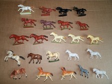 Lot 23 chevaux Starlux Cofalu Clairet Hotte aux jouets etc...