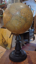Ancien globe terrestre J. Forest 19 eme dans son jus. H 47 cm, diamètre 24 cm