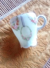 Jolie tasse  à café ancienne