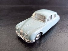 Norev original Jaguar 2L 400