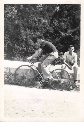 Ancienne photographie jeune - ancienne,