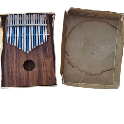 Vintage hugh tracey kalimba - hugh,