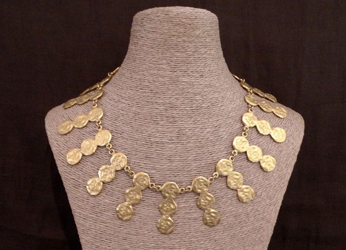 Biche bere collier - de, bere.