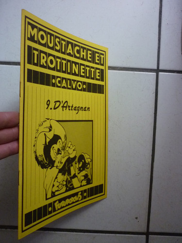 Calvo moustache et - calvo,