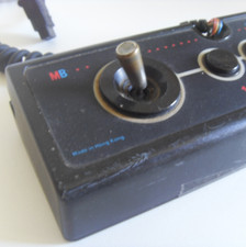 A REVISER manette Vectrex (style arcade)
