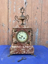 Pendule de cheminée en marbre