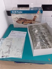 01042 Maquette avion 1/48