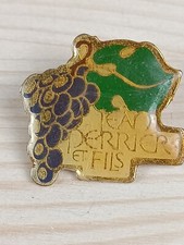 Pin's vintage pins Collector publicitaire Jean Perrier et Fils lot CD192