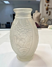 Joli Petit Vase Joma Art Déco Verre Pressé Moulé 