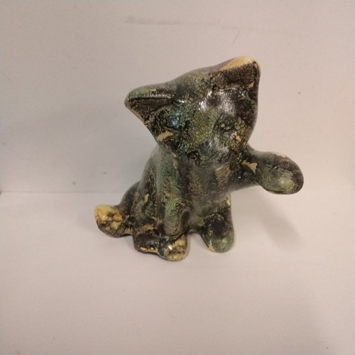 Chat patte levée - , de