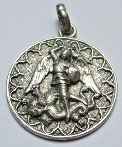 Ancien pendentif médaille