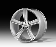 PACK DE 4 JANTES MOMO STRIKE SILVER  7.5 X 18 / 4X108 / ET42