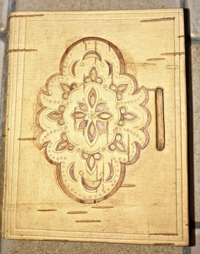 Boite forme livre russe - boite,