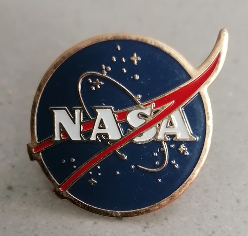 Pin nasa espace fusée - pin's,