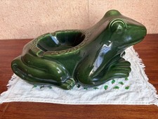 Grande grenouille publicitaire