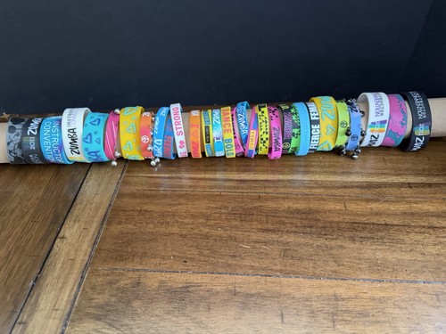 Zumba bracelet lot - bracelet, 30