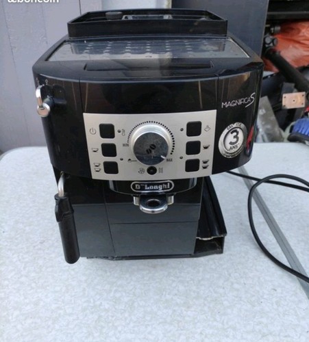Delonghi magnifica pour - delonghi, s