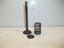 Moteur Briggs & Stratton modèle 124807 - Soupape d'admission complète