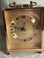 reveil ou pendulette Jaz